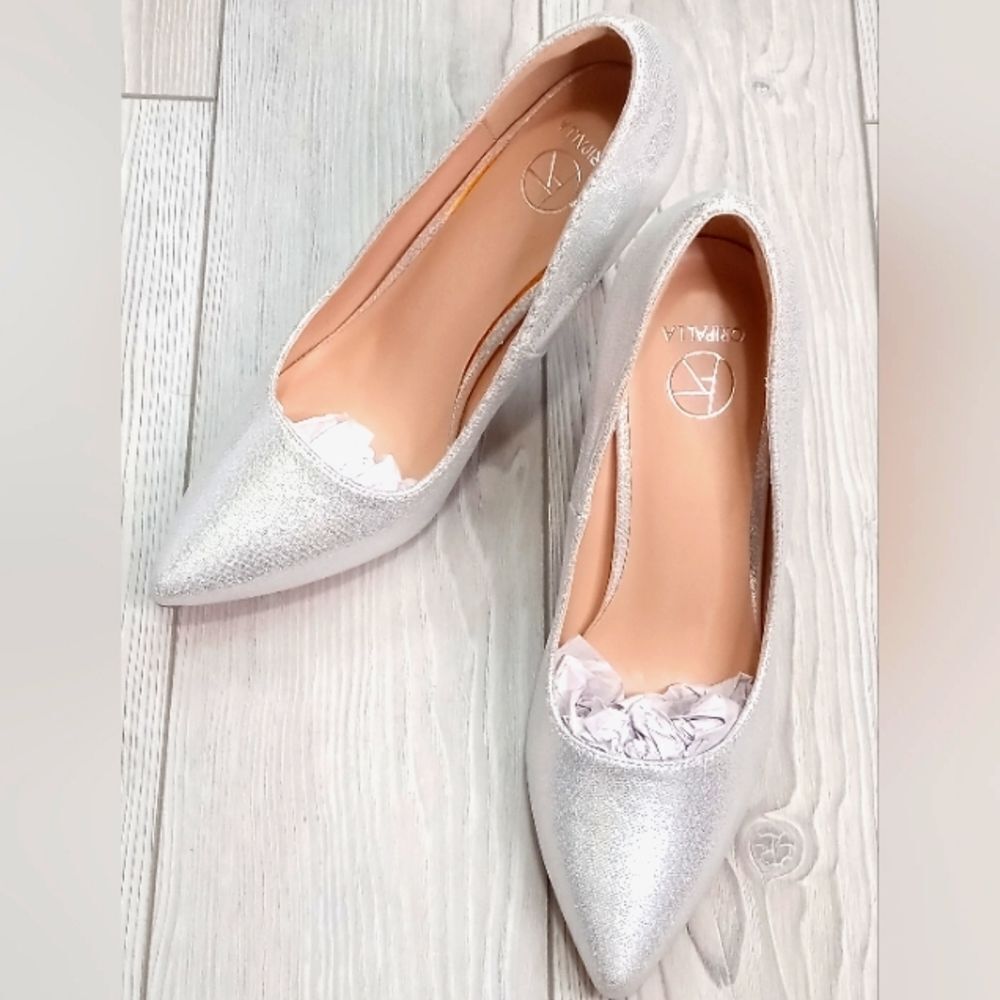 (62-3895) Oripalla High Heels Sz 6.5